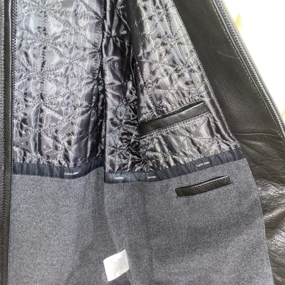 Calvin Klein Genuine Leather Jacket - Picture 7 of 7